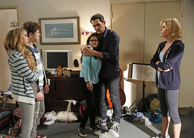 Fotoğraf Sarah Hyland, Ariel Winter, Nolan Gould, Julie Bowen, Ty Burrell