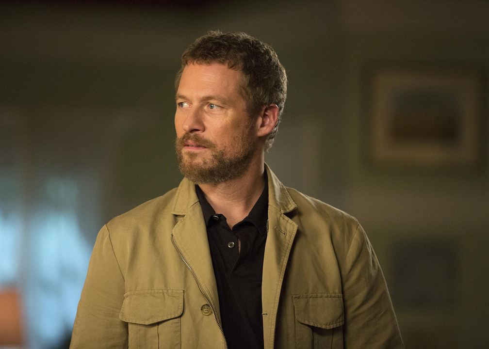 Revenge : Fotoğraf James Tupper