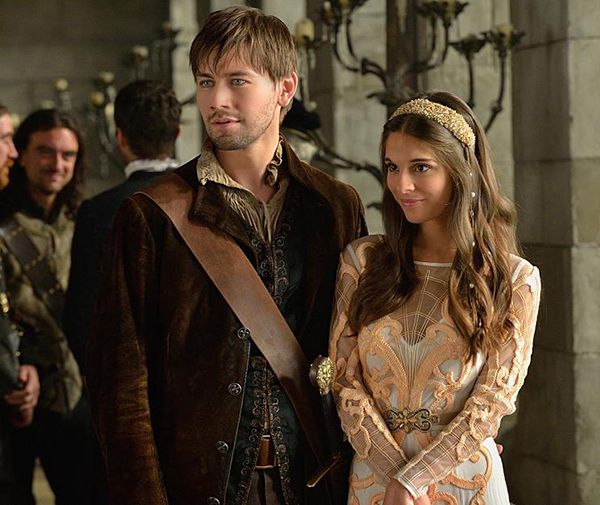 Reign : Fotoğraf Torrance Coombs, Caitlin Stasey