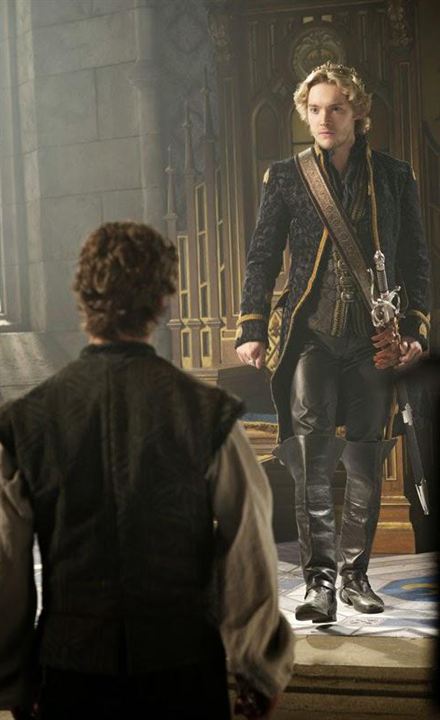 Reign : Fotoğraf Toby Regbo