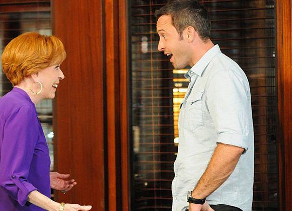 Fotoğraf Carol Burnett, Alex O'Loughlin