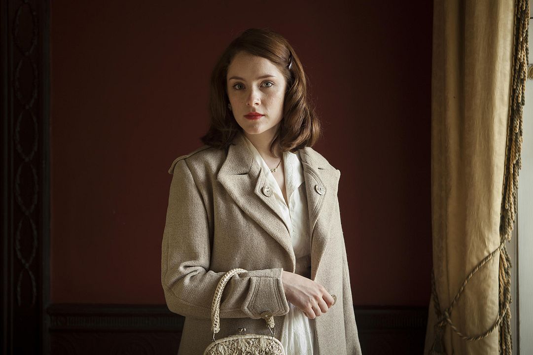 Fotoğraf Sophie Rundle