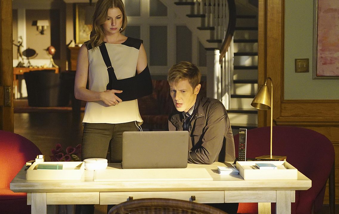 Revenge : Fotoğraf Emily VanCamp, Gabriel Mann