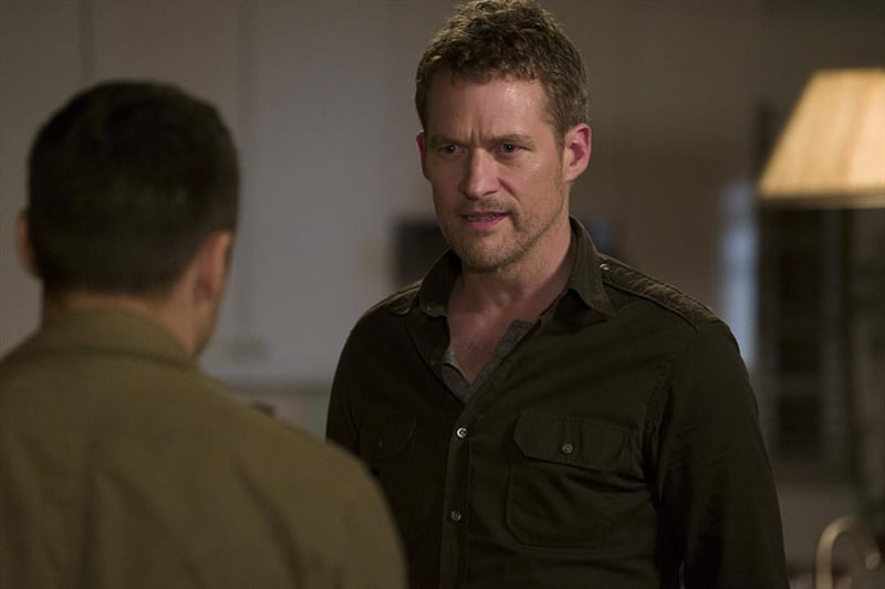 Revenge : Fotoğraf James Tupper