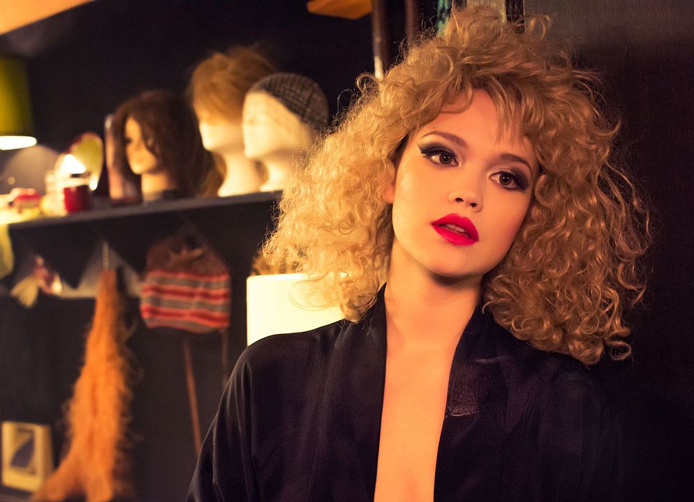 Fotoğraf Emilia Schüle