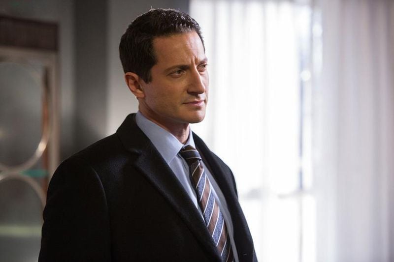 Fotoğraf Sasha Roiz