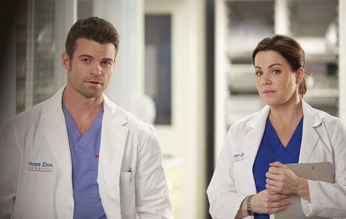 Saving Hope : Fotoğraf Erica Durance, Daniel Gillies