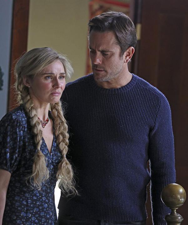 Nashville : Fotoğraf Clare Bowen, Charles Esten