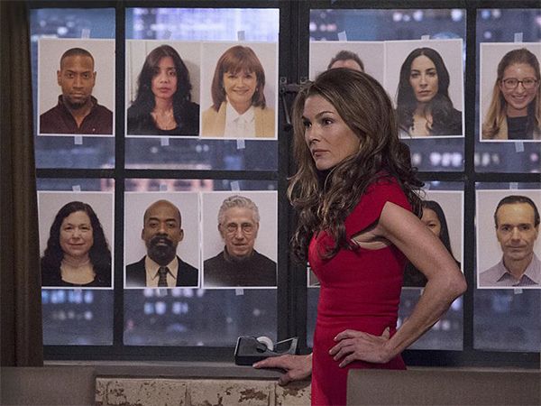 Person Of Interest : Fotoğraf Paige Turco