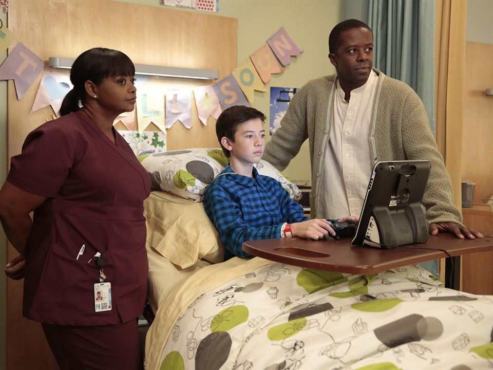 Red Band Society : Fotoğraf Griffin Gluck, Octavia Spencer, Adrian Lester
