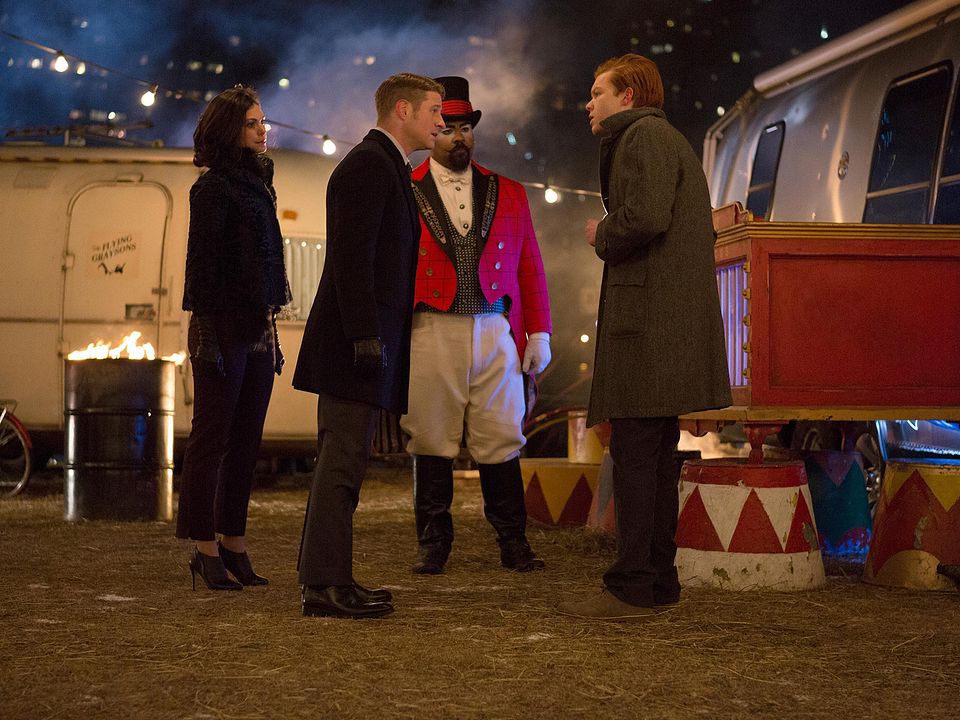 Fotoğraf Cameron Monaghan, Morena Baccarin, Ben McKenzie
