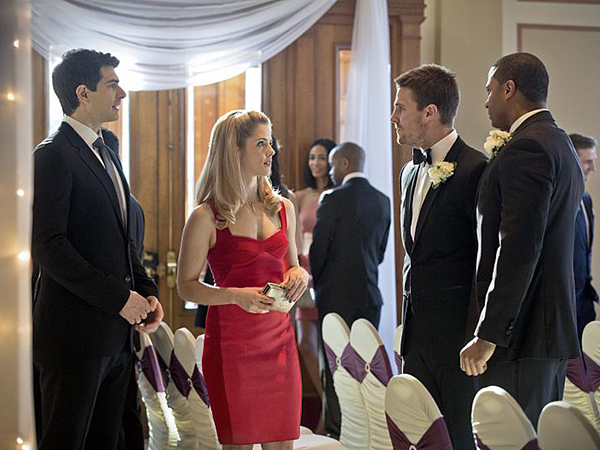 Fotoğraf Brandon Routh, Stephen Amell, Emily Bett Rickards