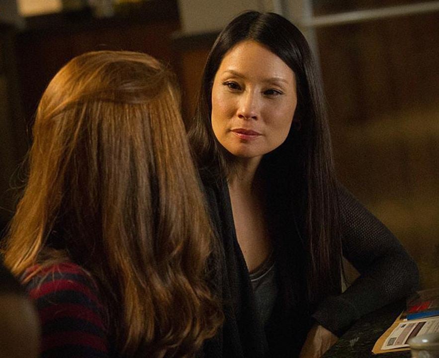 Elementary : Fotoğraf Lucy Liu