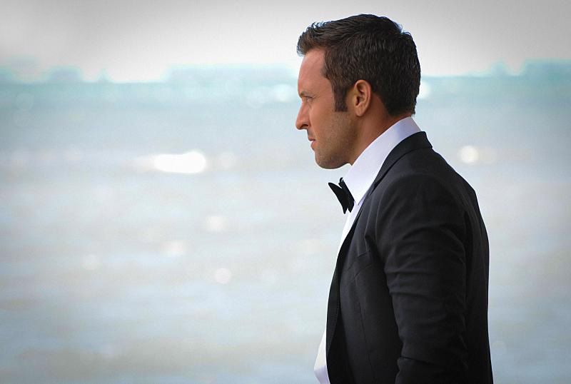 Fotoğraf Alex O'Loughlin