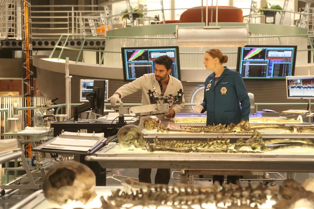 Bones : Fotoğraf Ignacio Serricchio, Emily Deschanel