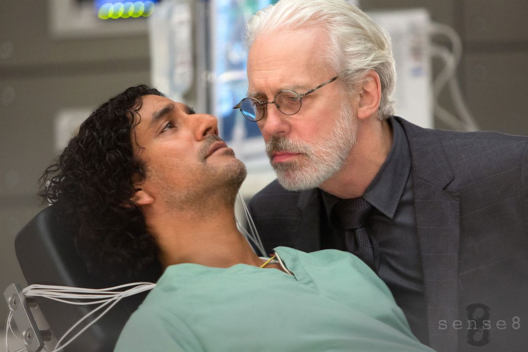 Fotoğraf Terrence Mann, Naveen Andrews