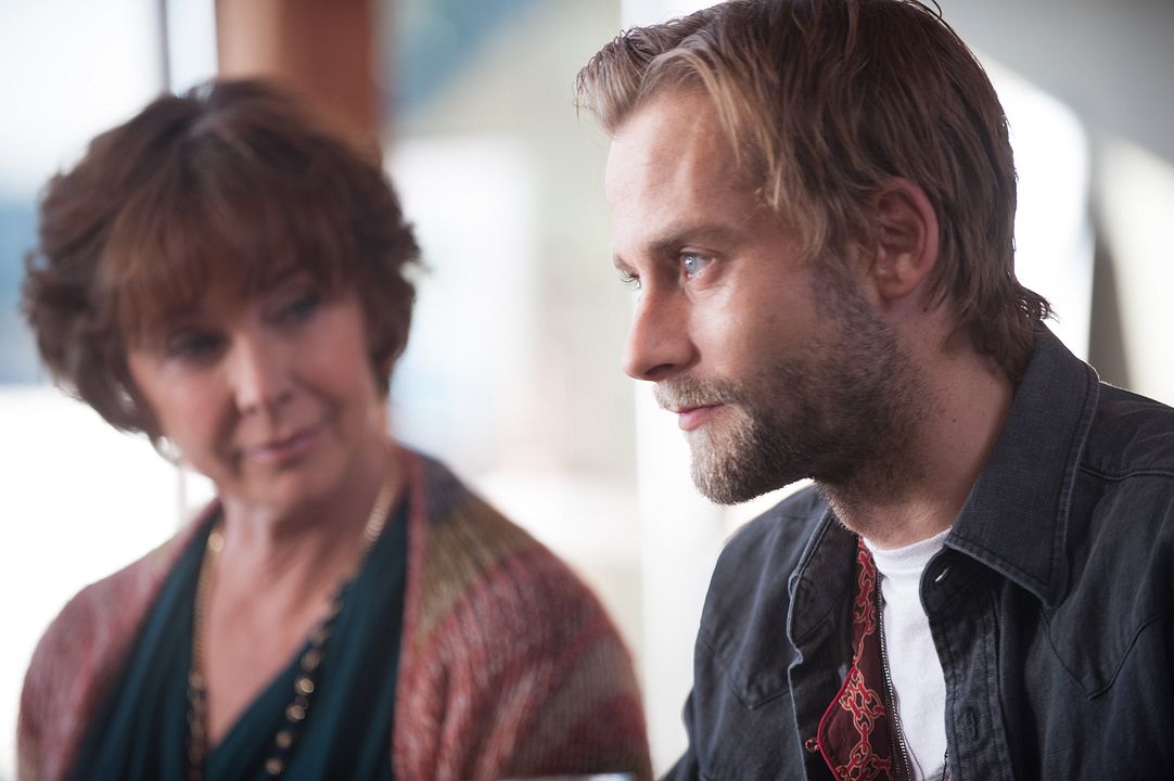 Boynuzlar : Fotoğraf Joe Anderson, Kathleen Quinlan