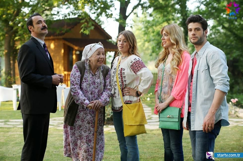 Güzel Köylü : Fotoğraf