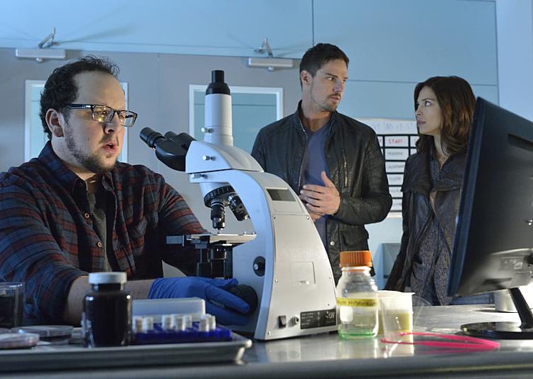 Beauty and The Beast (2012) : Fotoğraf Austin Basis, Kristin Kreuk, Jay Ryan (III)