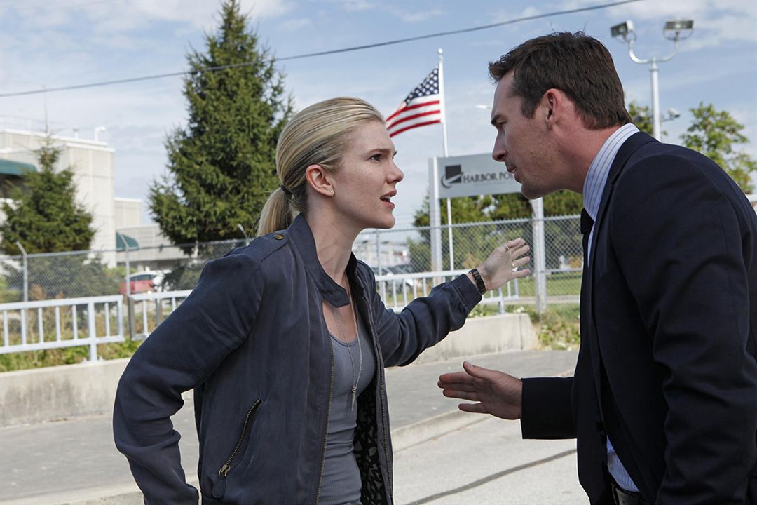 The Whispers : Fotoğraf Lily Rabe, Barry Sloane