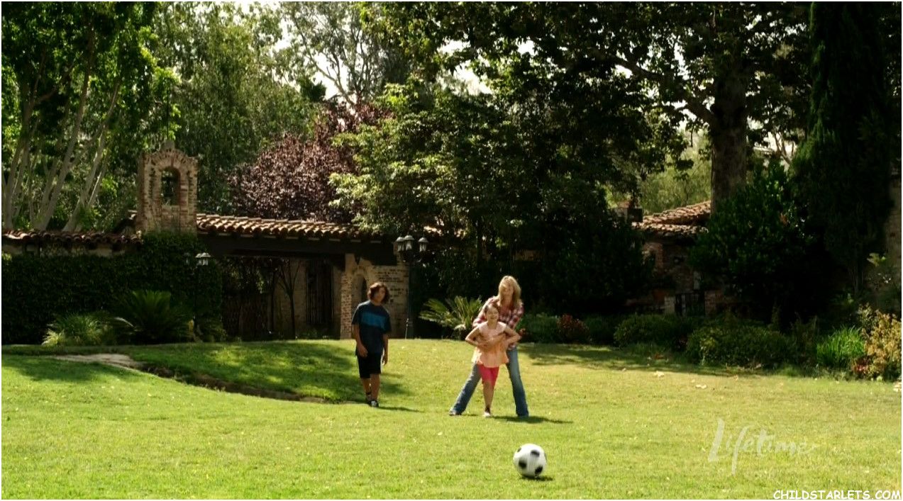 We Have Your Husband : Fotoğraf