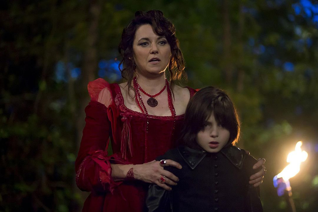 Salem : Fotoğraf Lucy Lawless