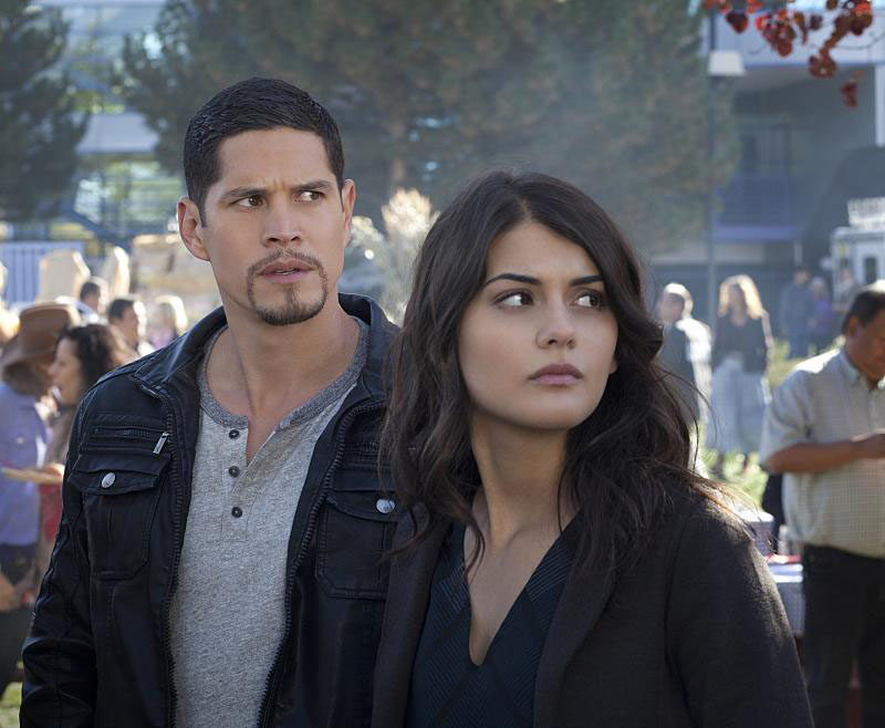 The Messengers : Fotoğraf Sofia Black D'Elia, JD Pardo