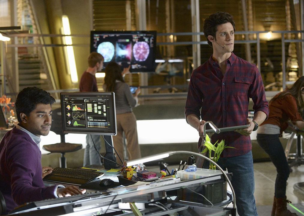 Stitchers : Fotoğraf Ritesh Rajan, Kyle Harris