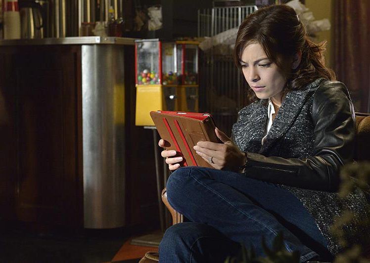 Beauty and The Beast (2012) : Fotoğraf Kristin Kreuk