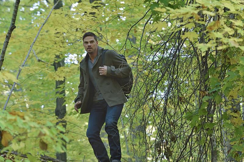 Beauty and The Beast (2012) : Fotoğraf Jay Ryan (III)