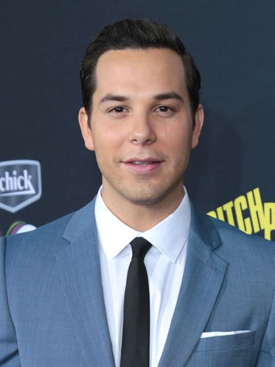 Afiş Skylar Astin