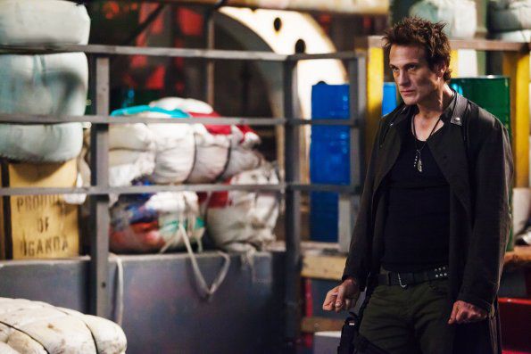 Dominion : Fotoğraf Simon Merrells