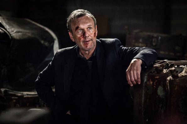 Dominion : Fotoğraf Anthony Head