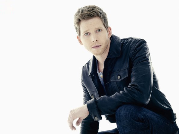 Fotoğraf Stark Sands