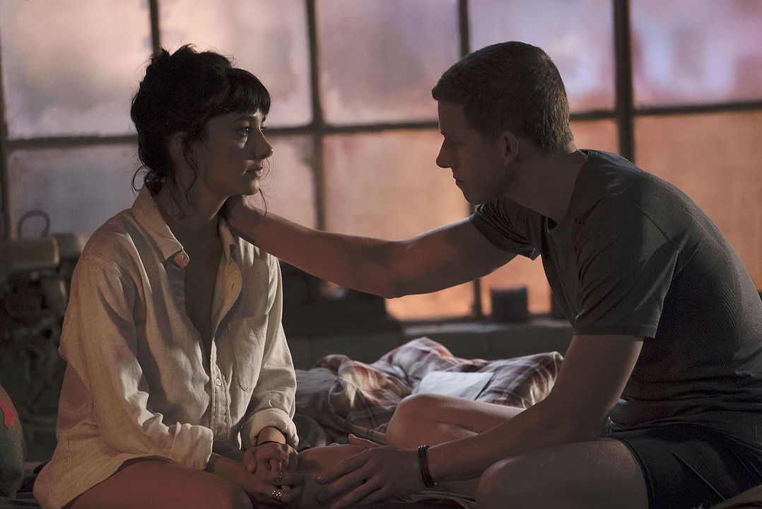 Minority Report : Fotoğraf Stark Sands, Sheila Vand