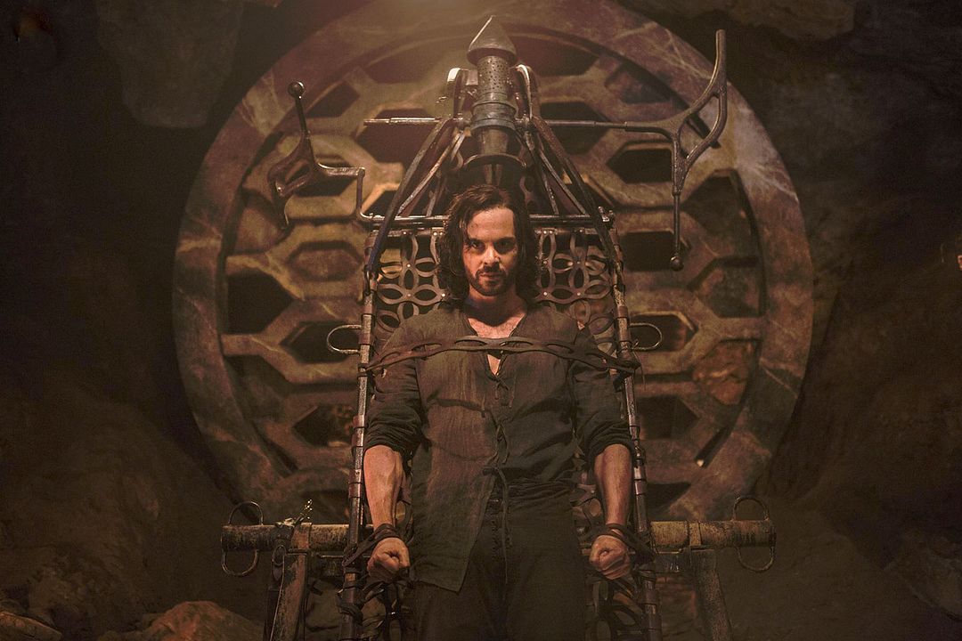 Fotoğraf Tom Riley
