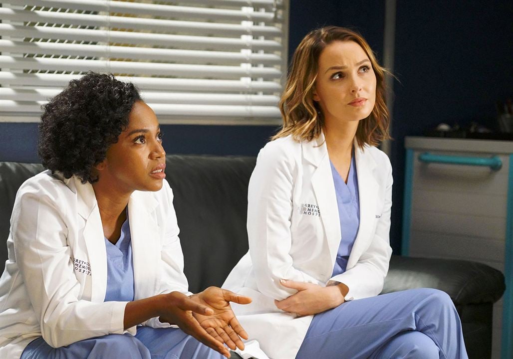 Fotoğraf Camilla Luddington, Jerrika Hinton