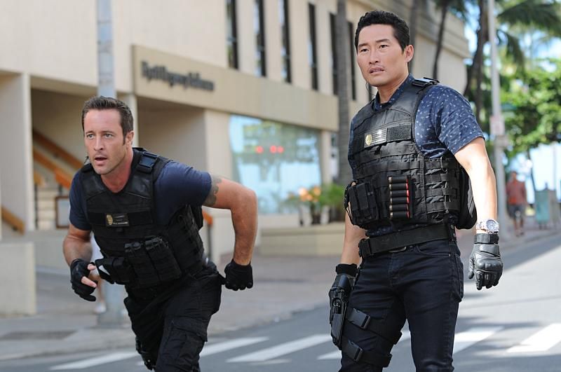 Fotoğraf Daniel Dae Kim, Alex O'Loughlin