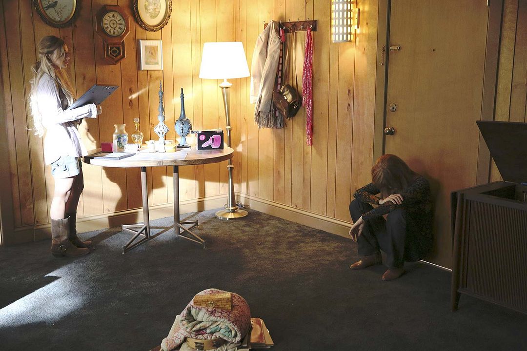 Fotoğraf Clare Bowen, Dana Wheeler-Nicholson