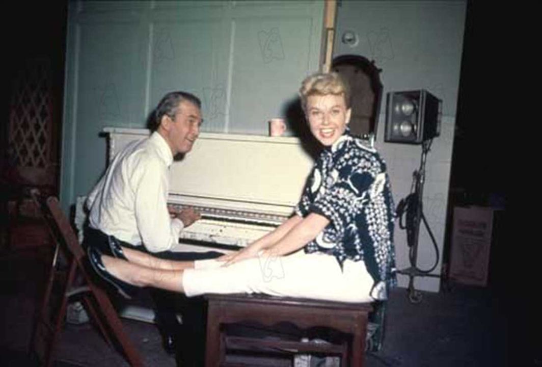 Çok Şey Bilen Adam : Fotoğraf Doris Day, James Stewart