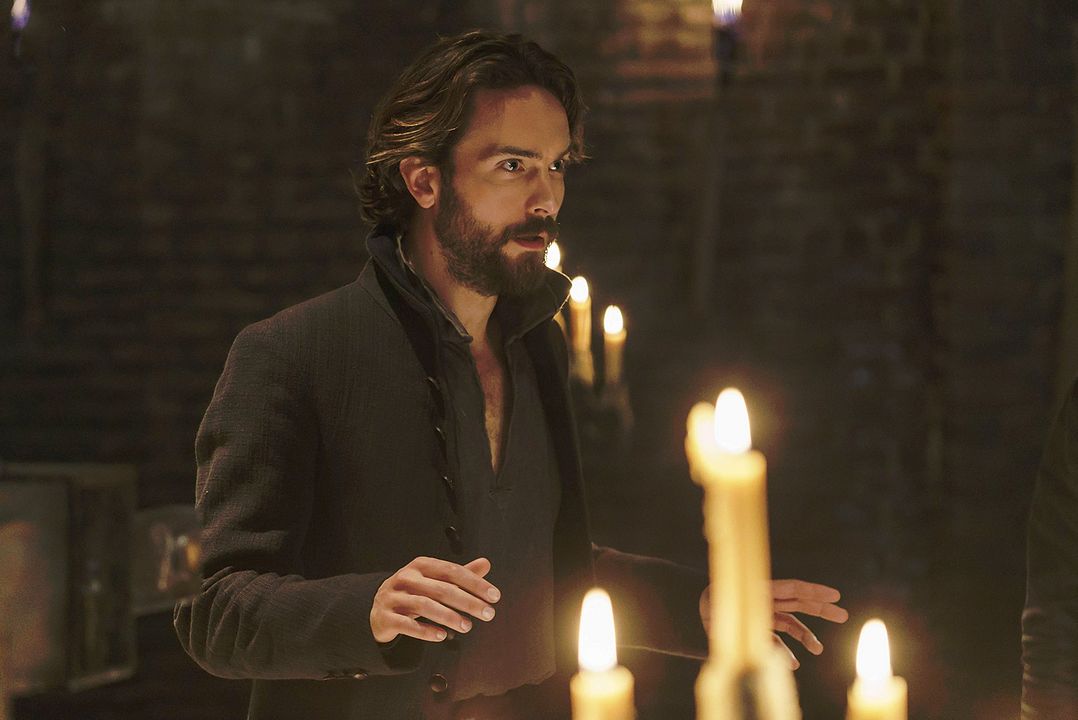 Fotoğraf Tom Mison