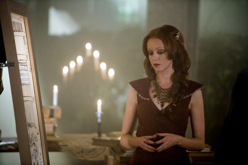The Librarians : Fotoğraf Lindy Booth