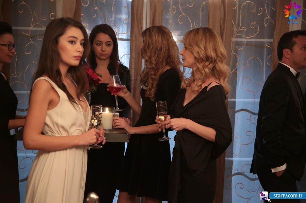 Kara Sevda : Fotoğraf