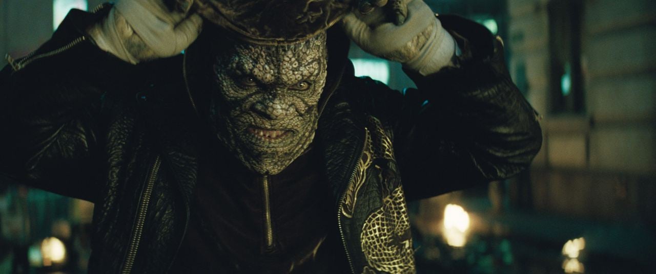 Suicide Squad: Gerçek Kötüler : Fotoğraf Adewale Akinnuoye-Agbaje