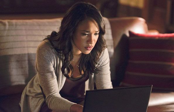 Fotoğraf Candice Patton