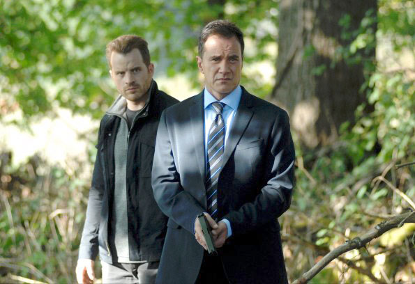 Second Chance : Fotoğraf Tim DeKay, Robert Kazinsky