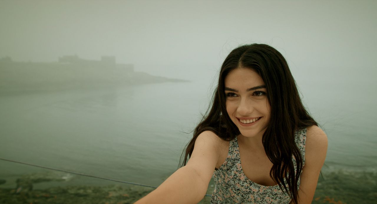Dar Elbise : Fotoğraf