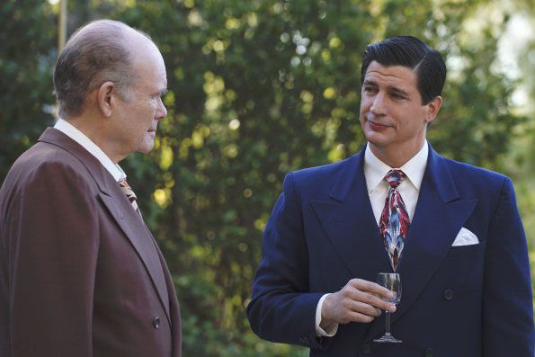 Fotoğraf Enver Gjokaj, Kurtwood Smith