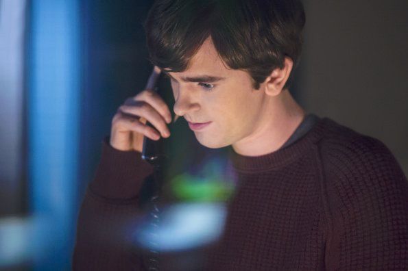 Bates Motel : Fotoğraf Freddie Highmore