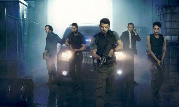 Fotoğraf Lewis Fitz-Gerald, Mark Coles Smith, Britne Oldford, Nathan Phillips